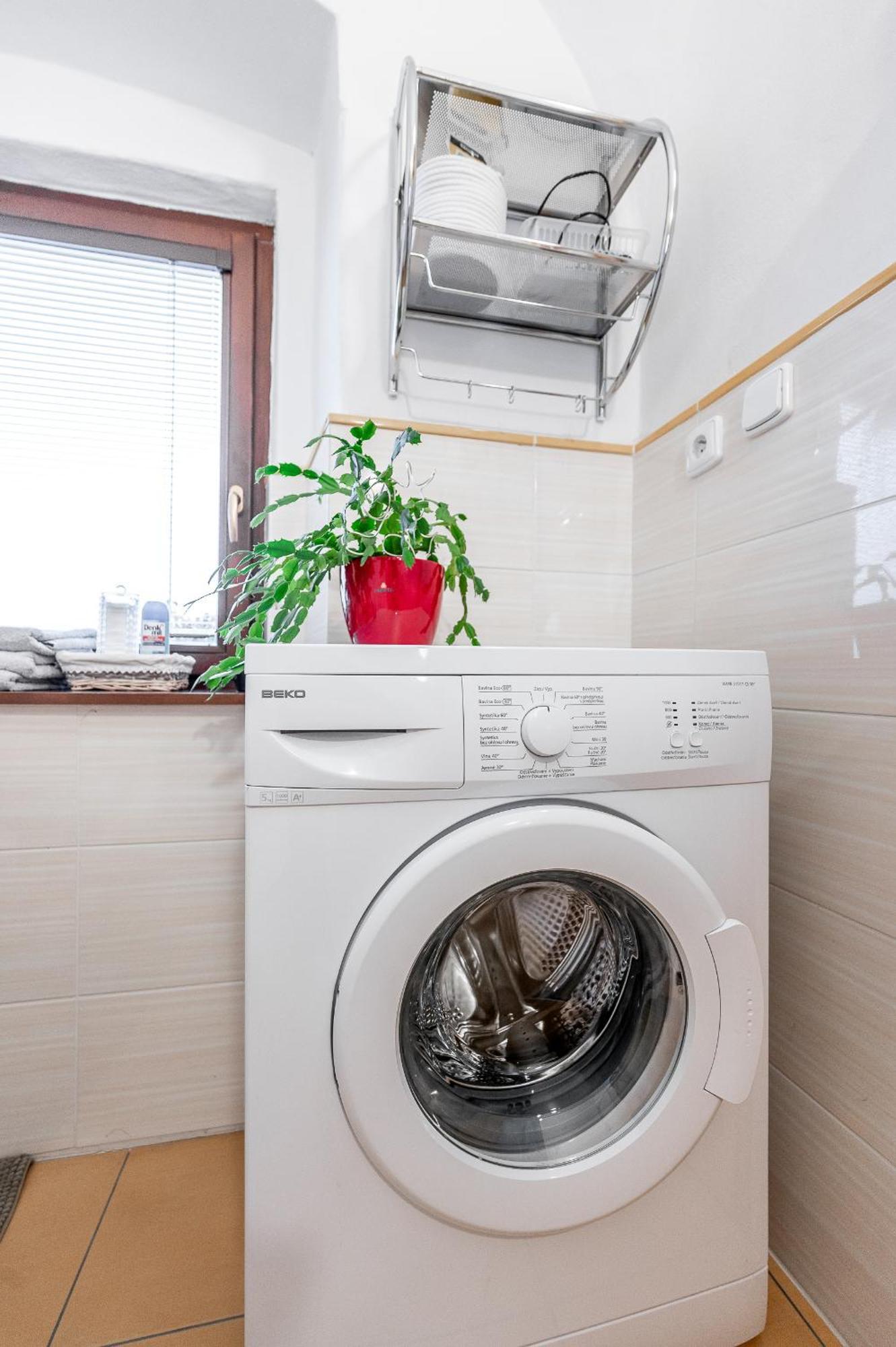 2 Room Flat Hlavna Kosice With Parking Экстерьер фото