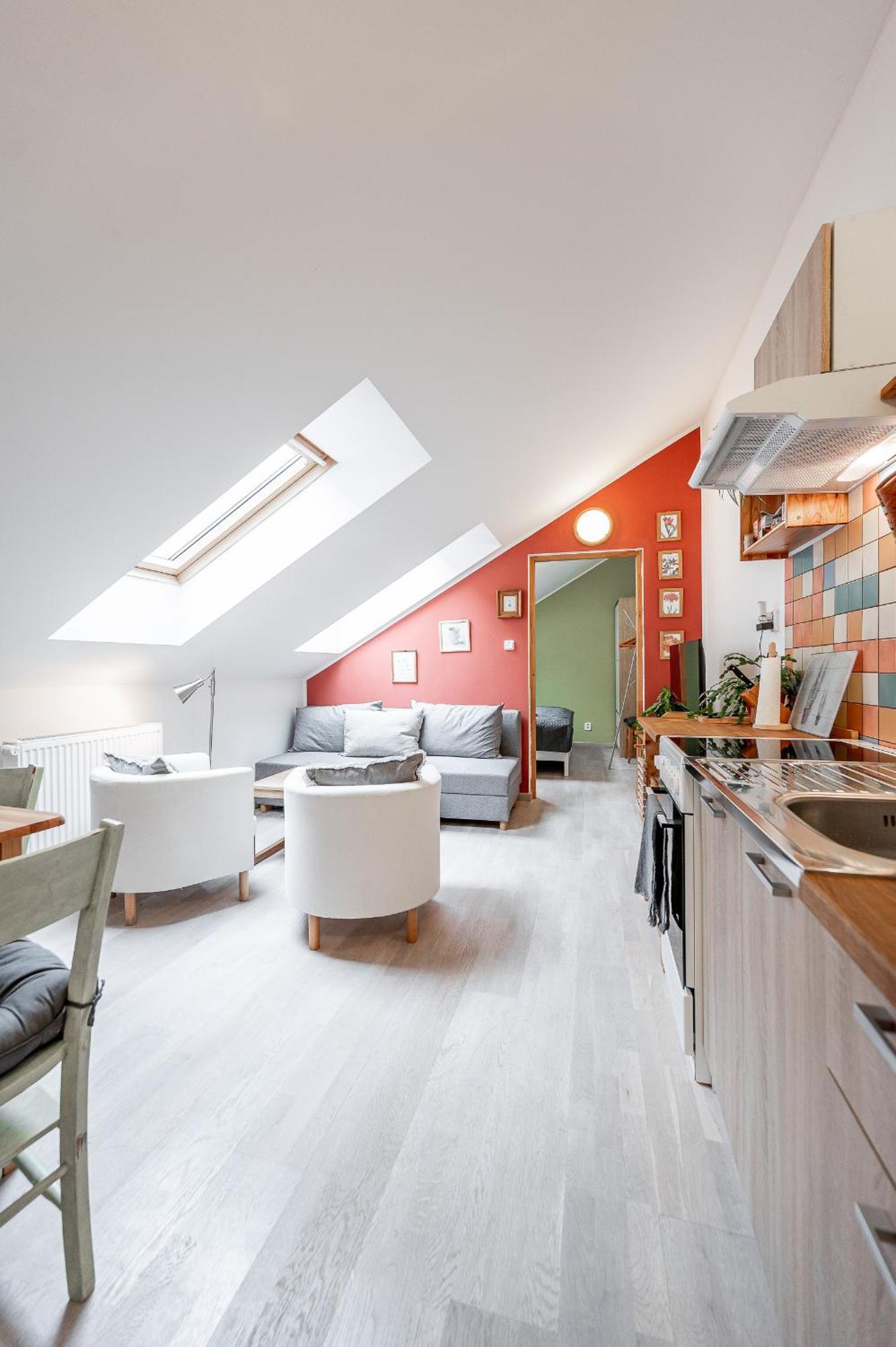 2 Room Flat Hlavna Kosice With Parking Экстерьер фото